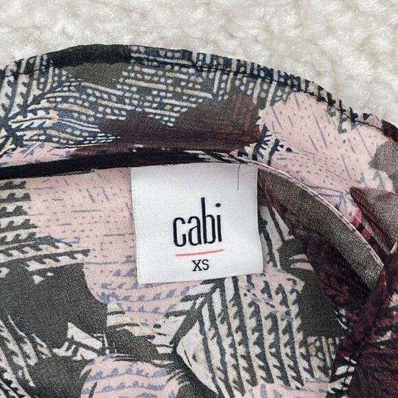 Cabi Weaver Floral Blouse Top - Picture 5 of 10